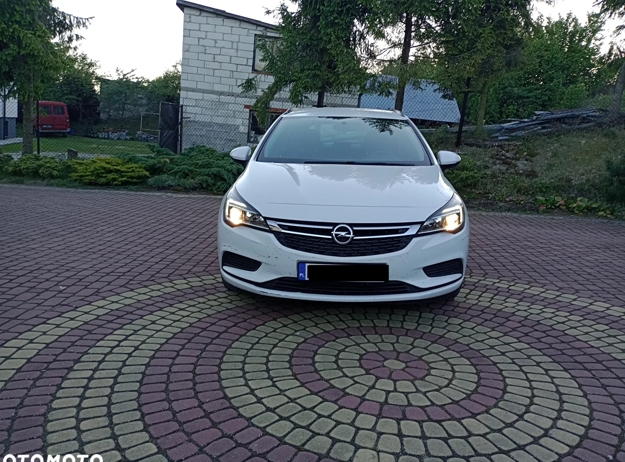 Opel Astra cena 35600 przebieg: 112000, rok produkcji 2017 z Zamość małe 67